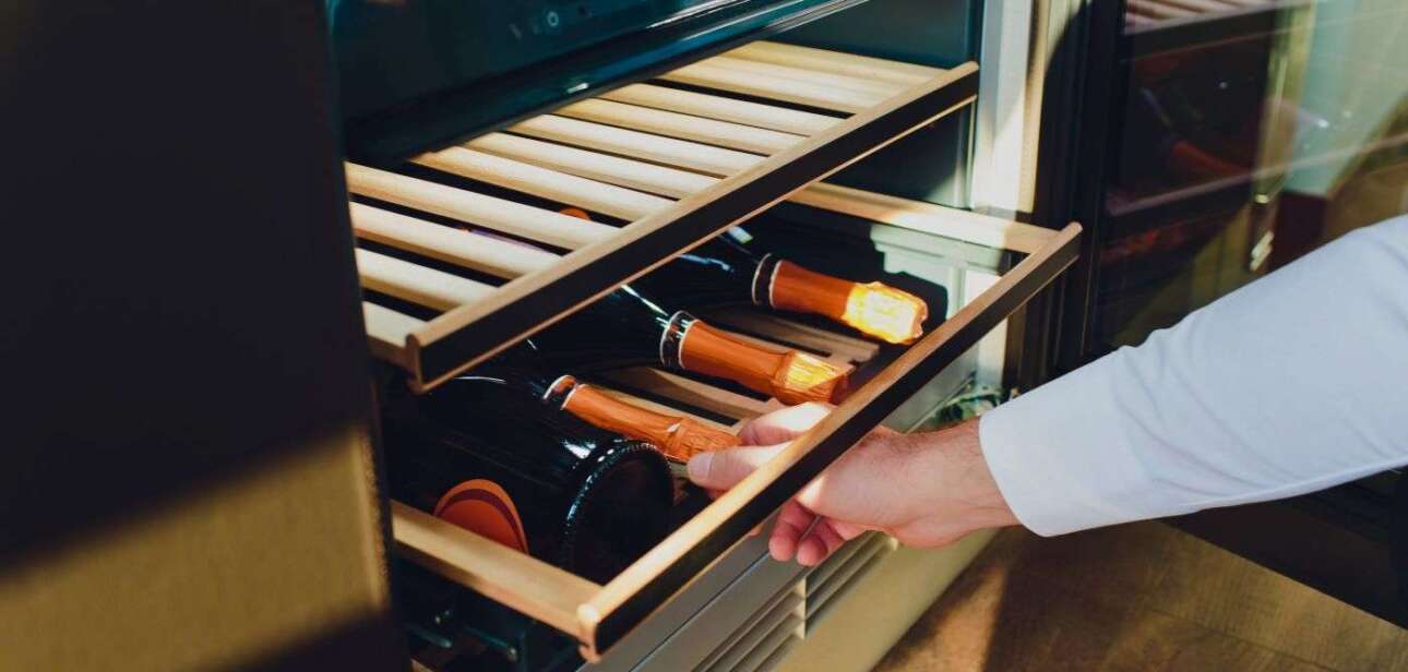 Aprenda como guardar vinhos corretamente com uma adega em casa